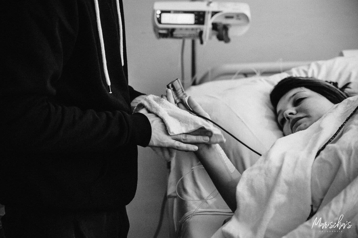 Geboortereportage van een bevallen mama in het ziekenhuis Roermond