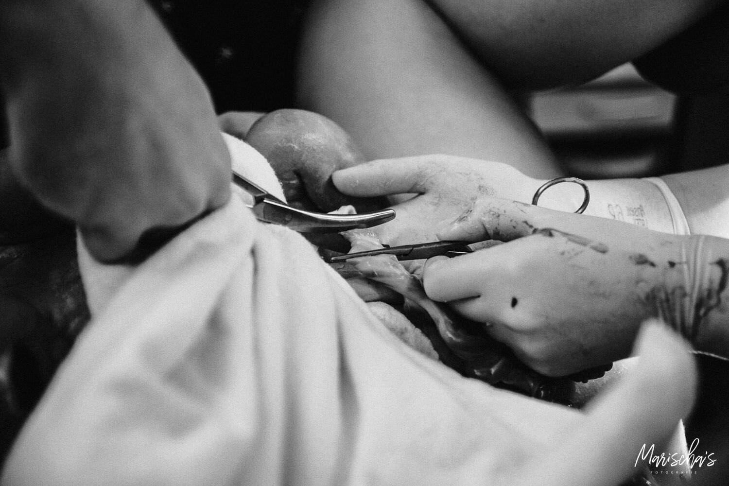 bevallingsfotograaf voor een bevalling in het Zuyderland geboortecentrum in limburg