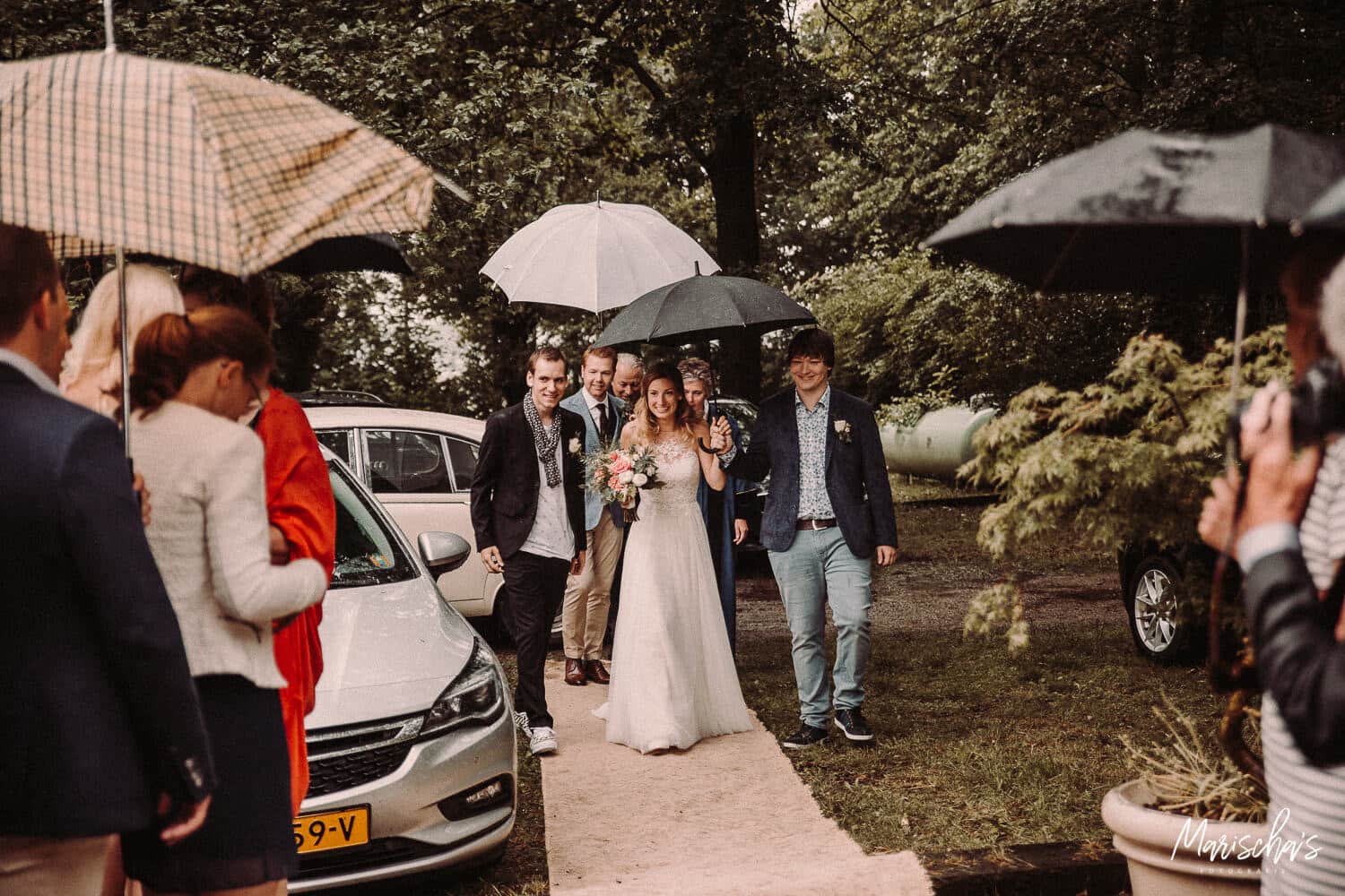 trouwfotograaf voor een trouwreportage bij Lua Pauline in Aachen