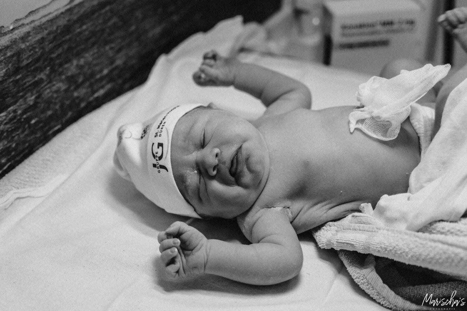 geburtsfotografie bei st marien hospital in Düren Birkesdorf