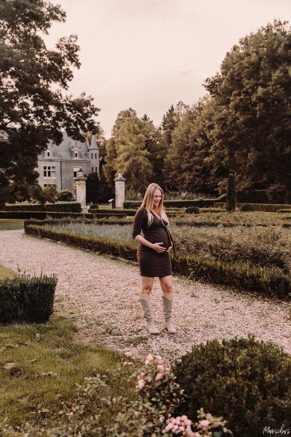 zwangerschapsfotoshoot kasteel terworm