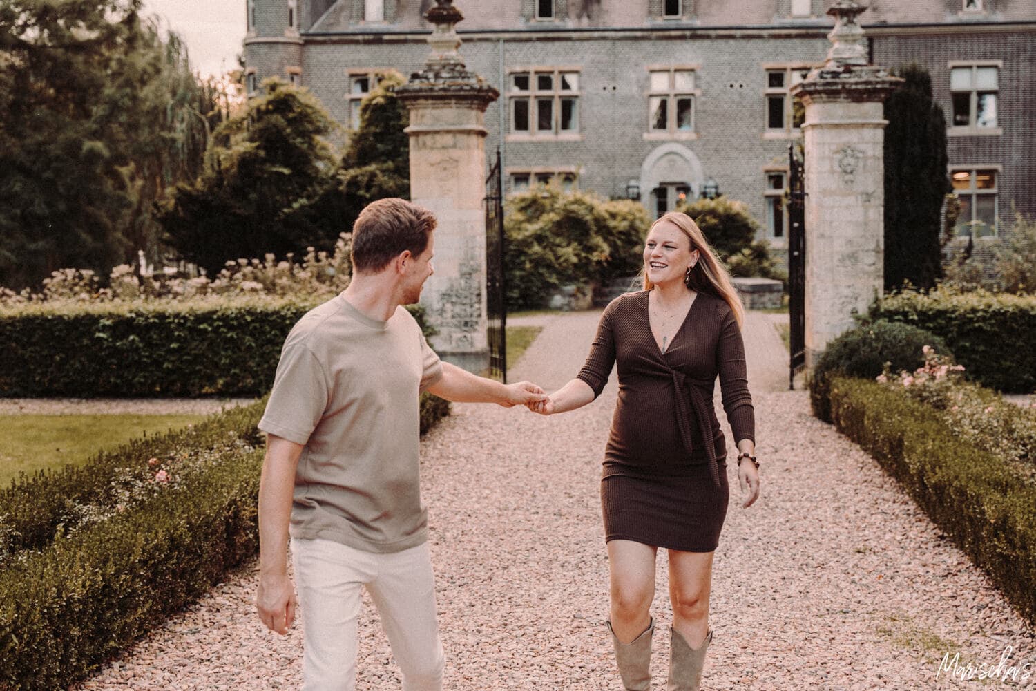 zwangerschapsfotoshoot kasteel terworm