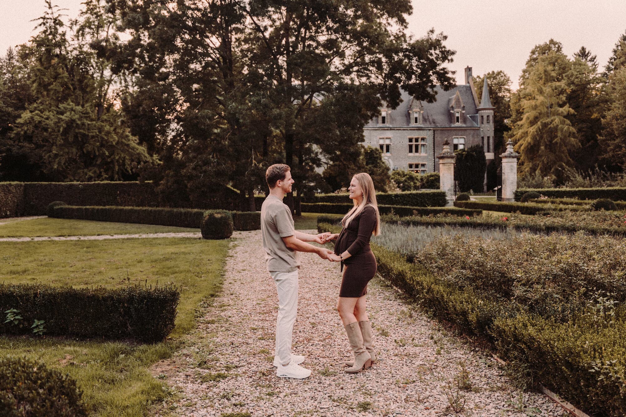 zwangerschapsfotoshoot kasteel terworm main